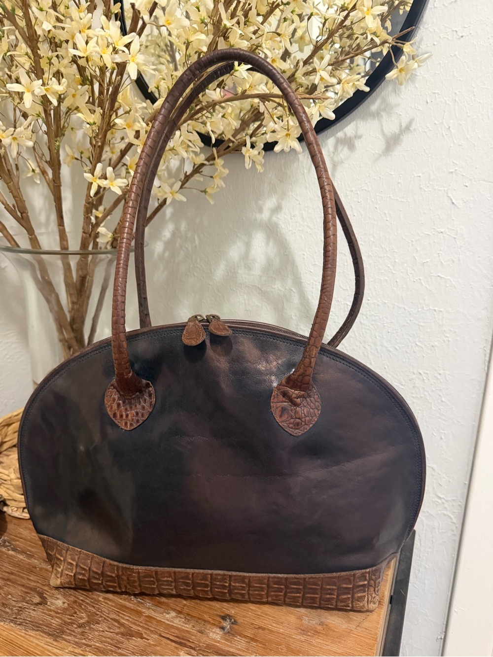 Vintage Brahmin Black Leather Dome Satchel with Croc Trim - Picture 3 of 12